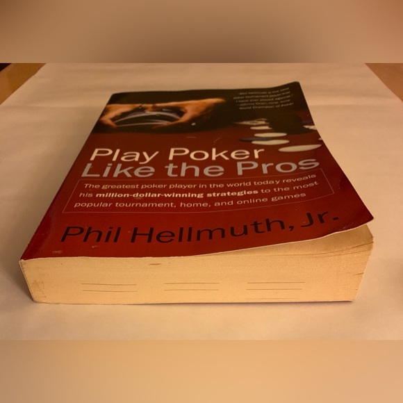 Play Poker Like the Pros by Phil Hellmuth, Jr. - Picture 6 of 17